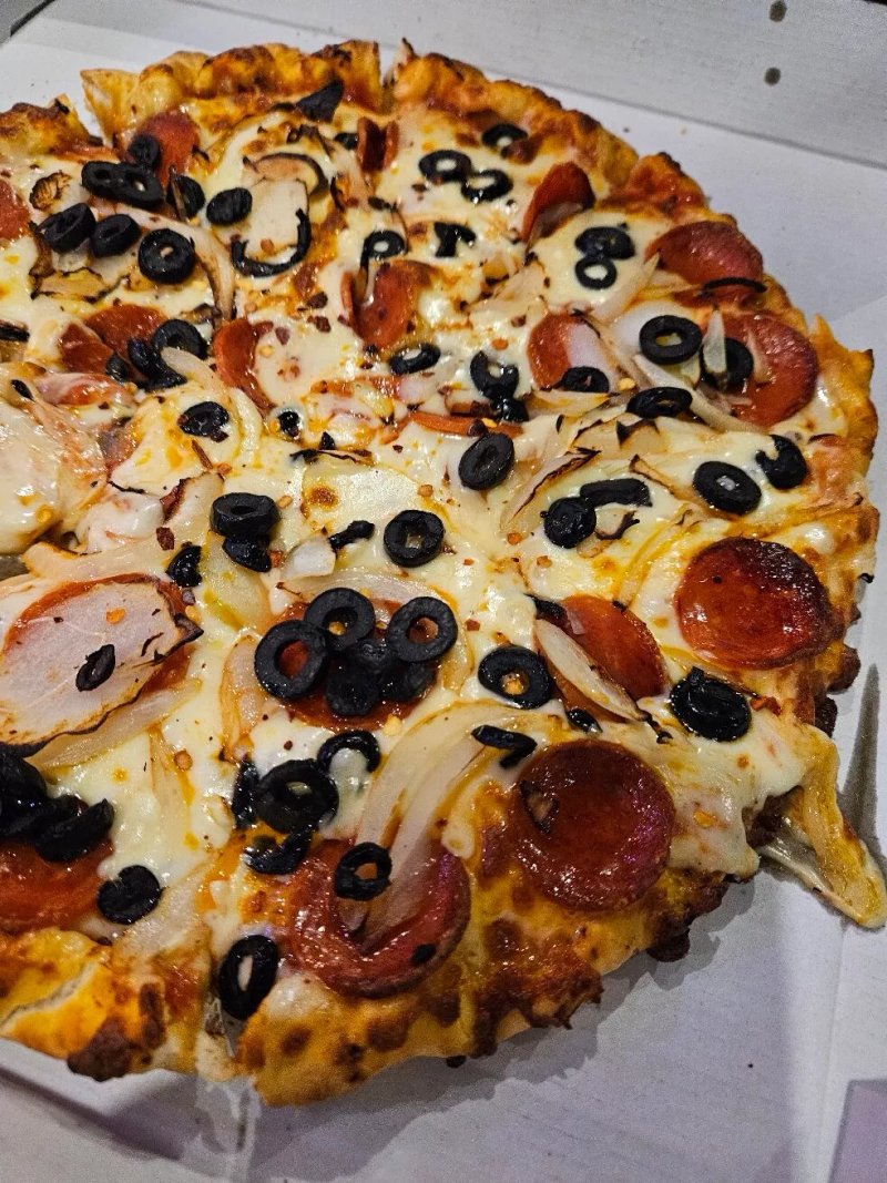 Fresh N hot Pizza Spot