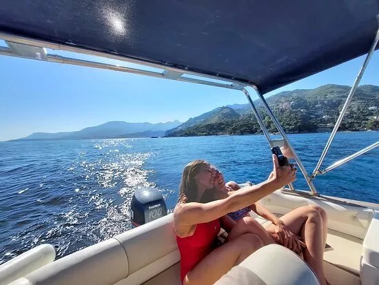 Riviera Yacht Charter & Scooter Rental