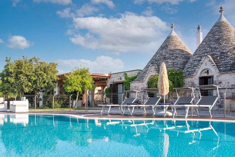 Luxury trullo, Private  Pool, Air con, Private Tennis Court, Pizza Oven