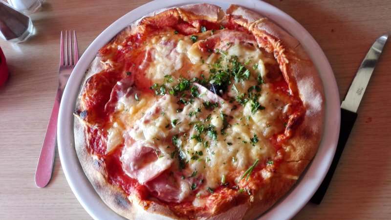 Pizzeria La Flambee