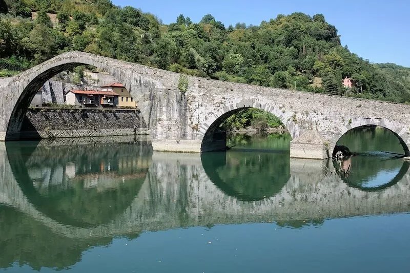 Lucca, new, good price, near the station and the historic center