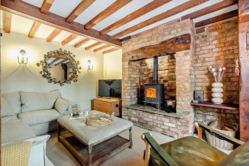Characterful Cotswold cottage with separate annexe - Rose Cottage