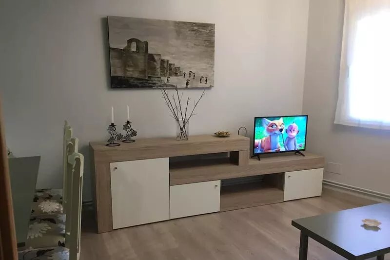 Cozy apartment next to Puerta de San Pedro (Roman Wall)