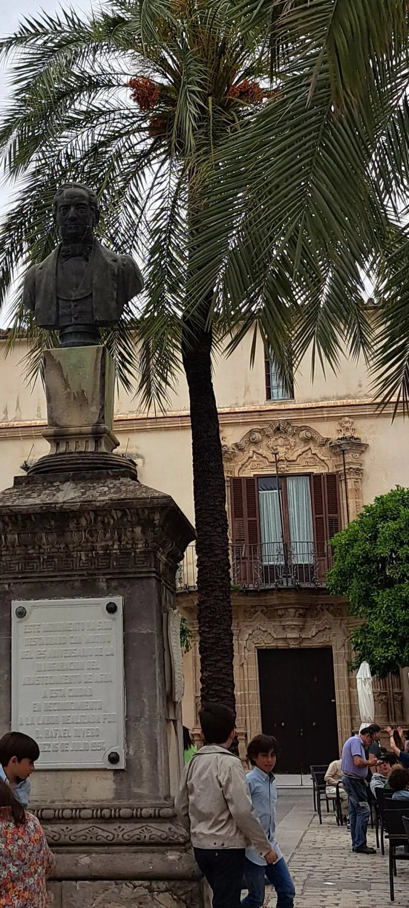 Busto De Rafael Rivero