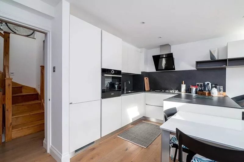 GuestReady - Modern Home in Battersea for 4 People