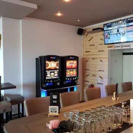 Bull’s Eye Sportsbar