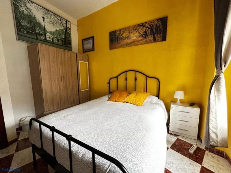 San Julian Low Cost Apartment Rooms