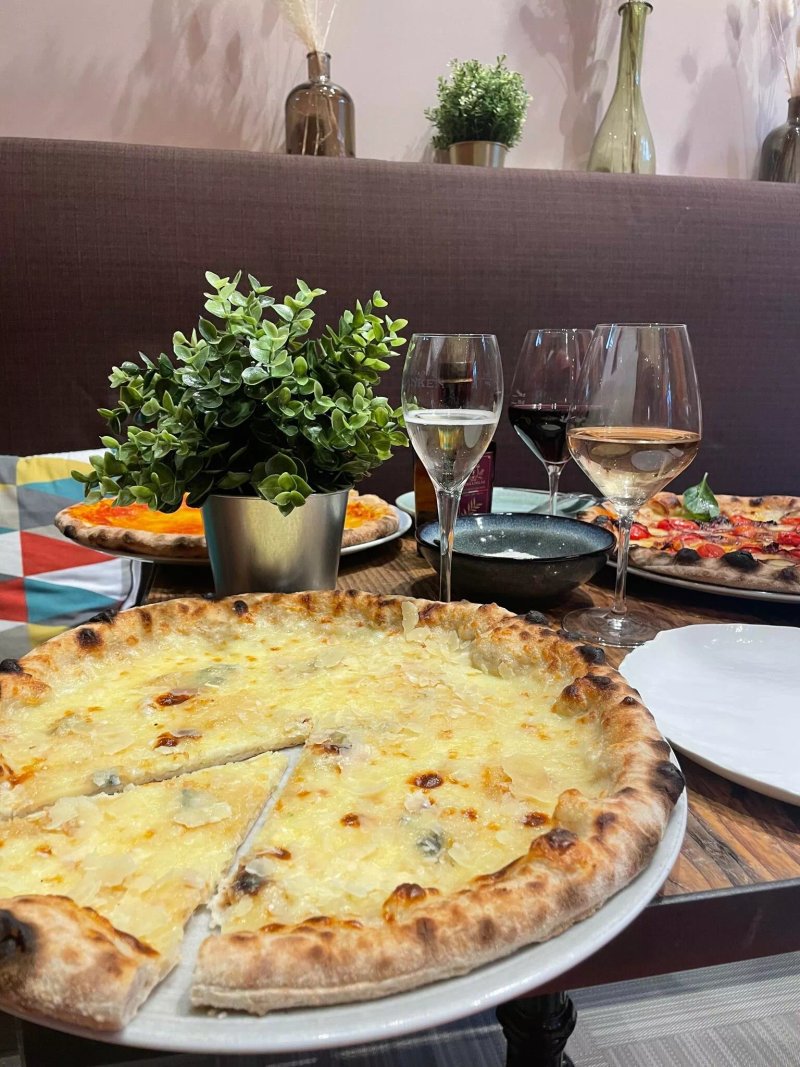 Cafe la Jatte – La pizzeria