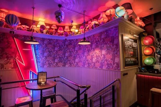 Simmons Bar | Clerkenwell