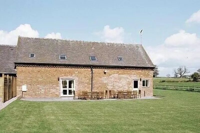 A spacious four star barn conversion set in 150 acres of farmland.