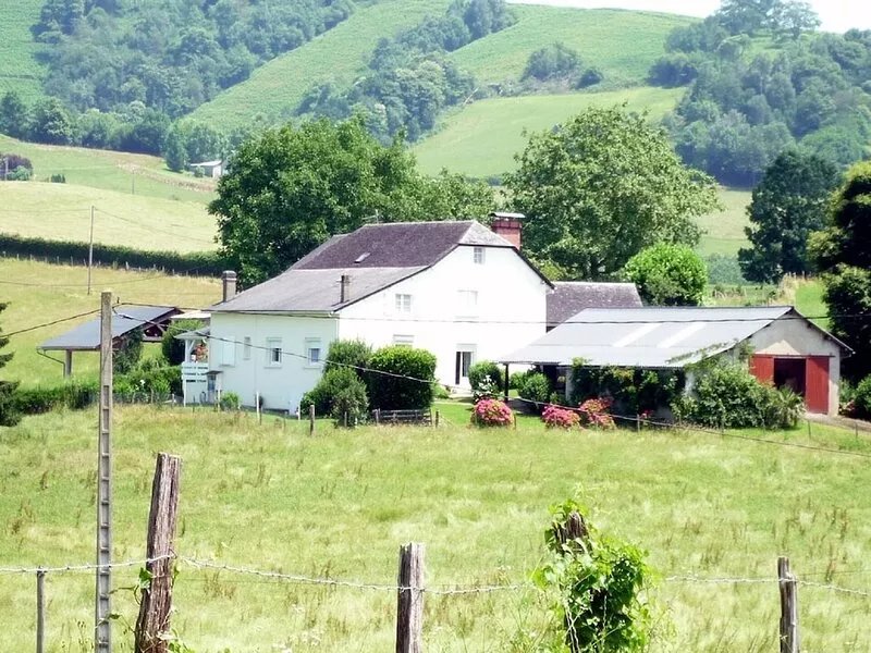 Farm cottage at the foot of the mountain.