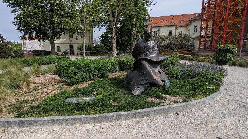Monument to Andrija Mohorovicic