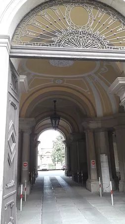 Palazzo Caron gia Arborio Mella