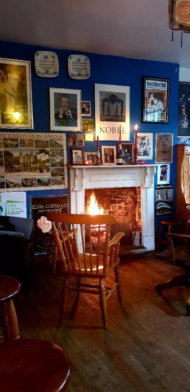Madcaps Wine Bar