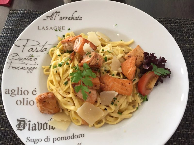 Bistro Carat