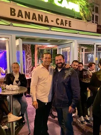Club Banana Cafe