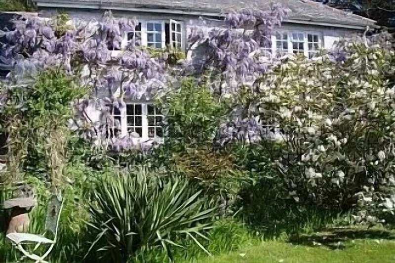 A Unique And Spacious Edwardian House Perfect For Family Get Togethers And Share