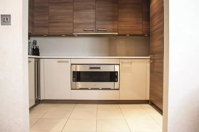 Striking 3 Bed Apartment in the Heart of Chelsea w/ Balcony & Spectacular Views