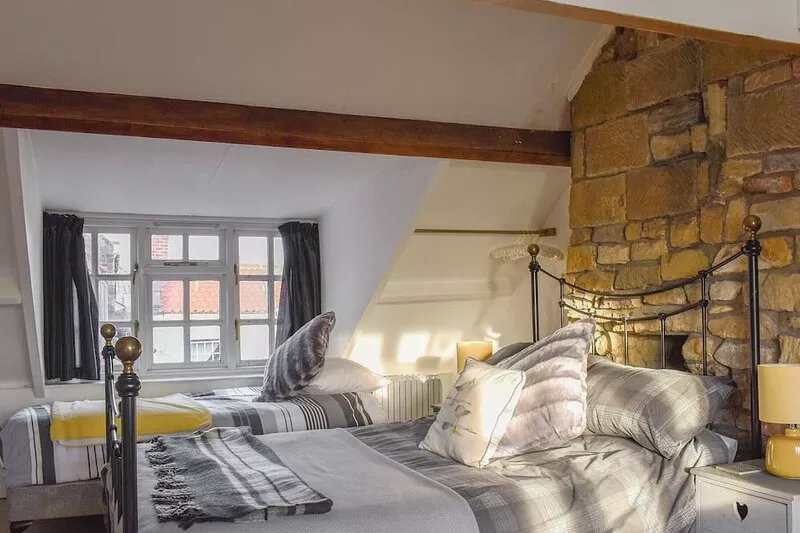2 bedroom accommodation in Robin Hoods Bay