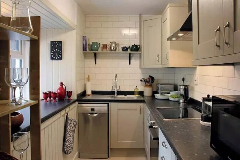 Smithy Cottage Licence AS00607