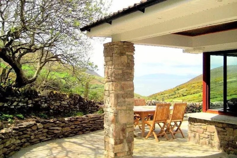 Comfortable home with breathtaking sea and mountain views