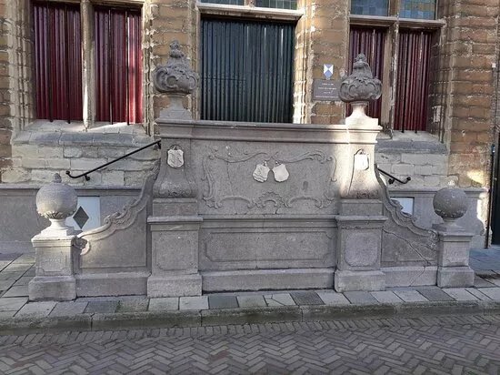 Stadhuis Tholen (15e Eeuw)
