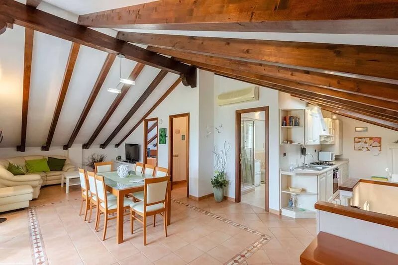 "Ca di Pescou", apartment at the second floor with parking