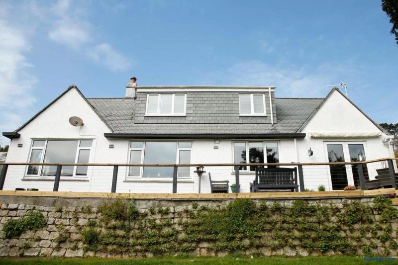 The Dog House, Penryn