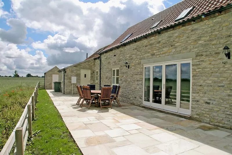 4 bedroom accommodation in Slingsby, York