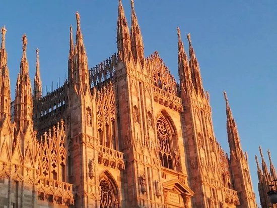 Milan Tour