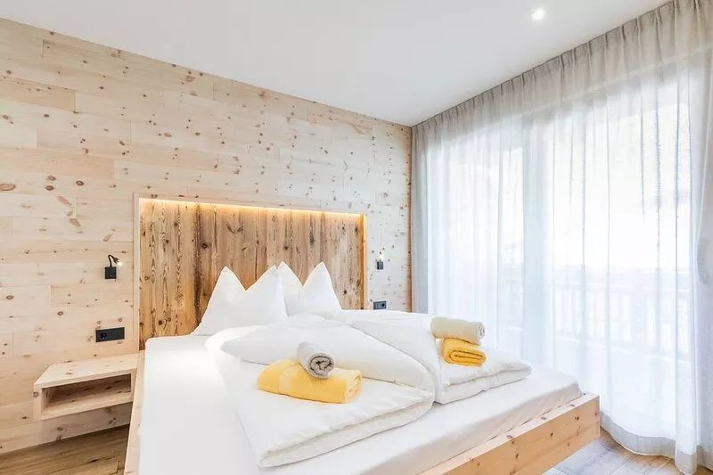 Comfort apartment with spacious balcony and wonderful view.