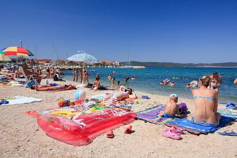 One bedroom apartment with balcony Bibinje, Zadar (A-18843-a)
