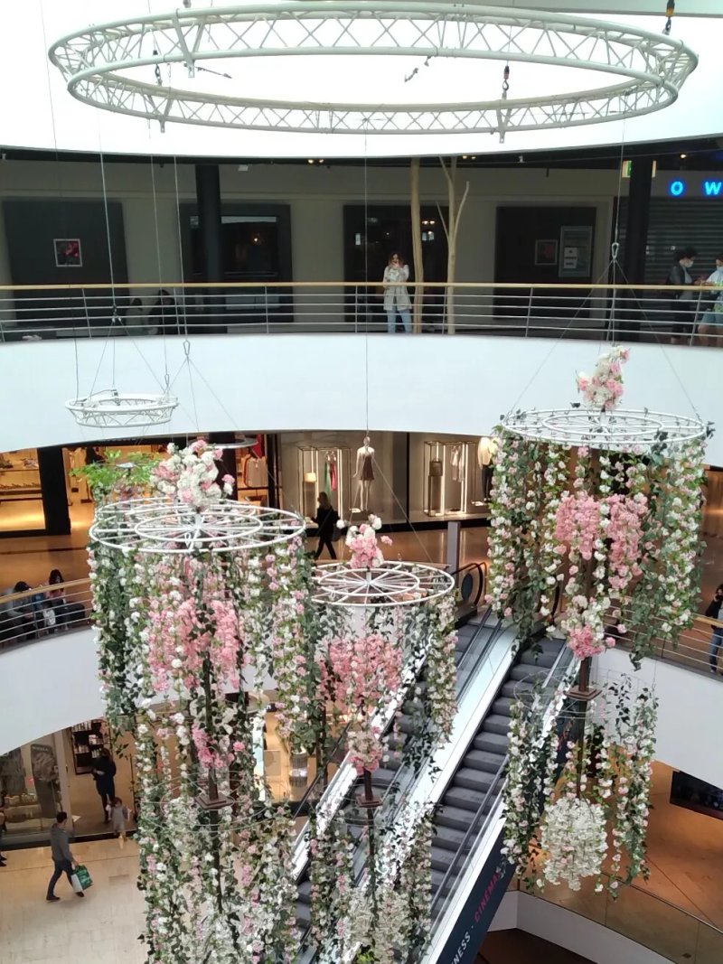La Praille Centre Commercial Et De Loisirs