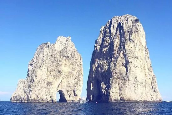THELMA TRAVEL - Living Campania