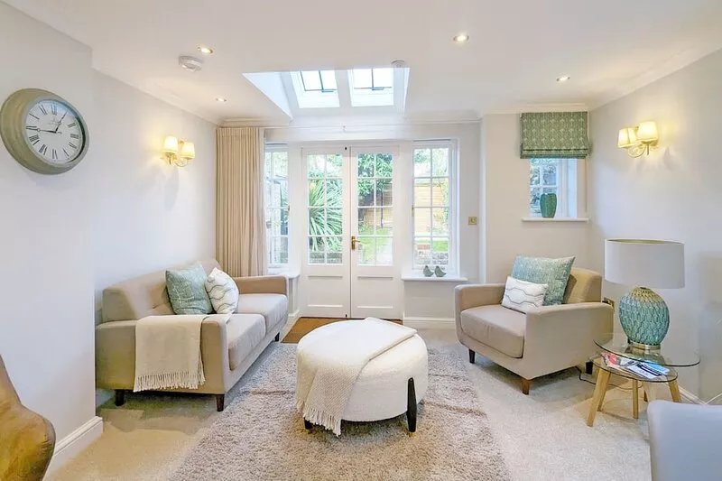 St Pancras - Chichester  -  a town house that sleeps 6 guests  in 3 bedrooms
