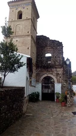 Cementerio de Villaluenga del Rosario