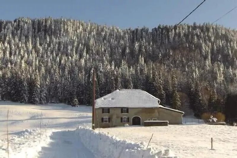Quiet gîte in old farmhouse (suitable for PMR)
