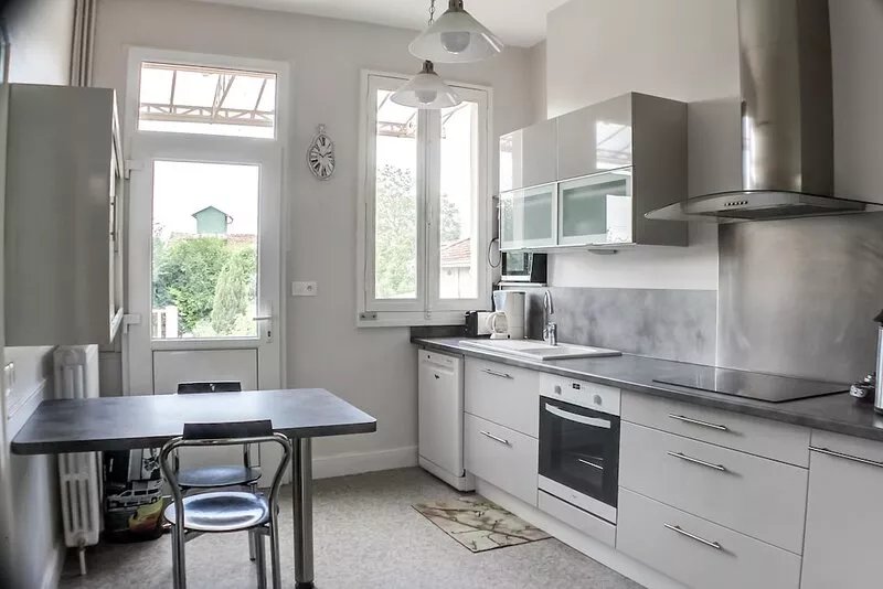 Weekly rental of a charming and characterful house from the XIXth century