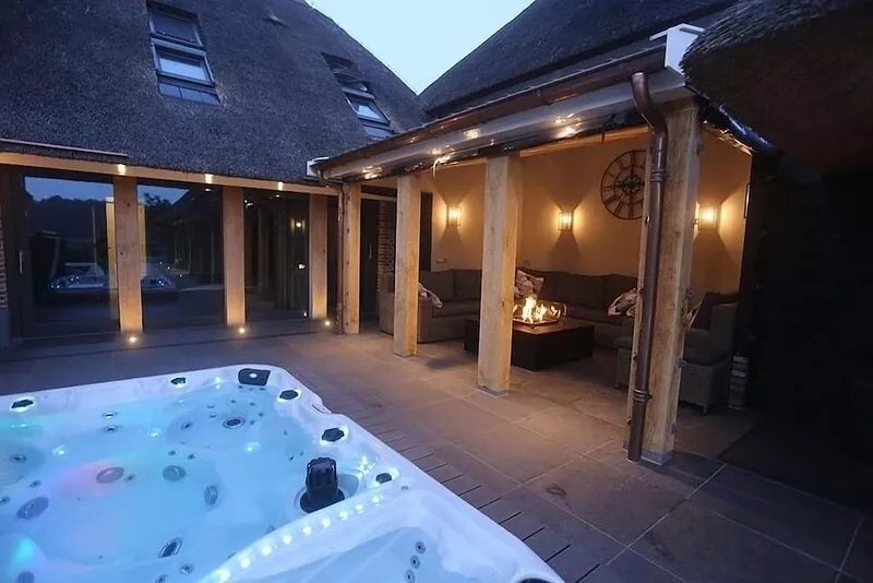 LUXERIJ Wellness Holiday Villa