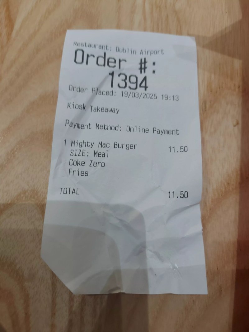 Supermac's & Papa John's Dublin Airport