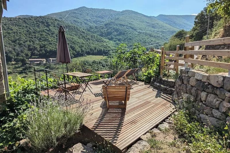 Renovated stone house in the heart of nature