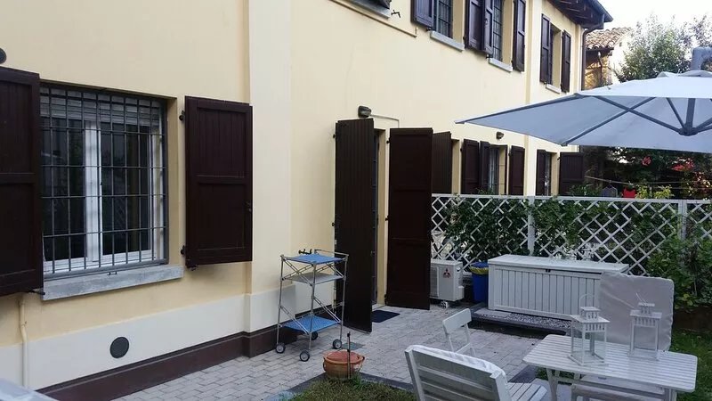 "The Little Garden," Studio apartment, garden and private parking