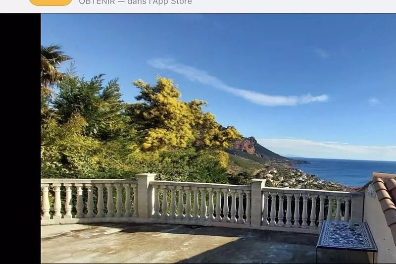 Air-conditioned apartment 47 m2 sea view private terrace 41 m2 sea view