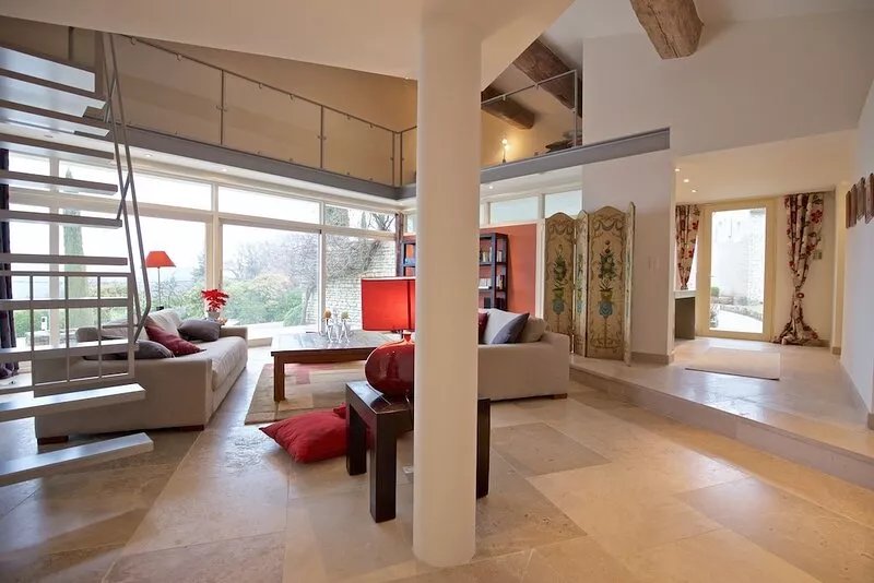 Amazing views in the heart of Luberon, pool & AC, 10 guests. Book summer 25 NOW!