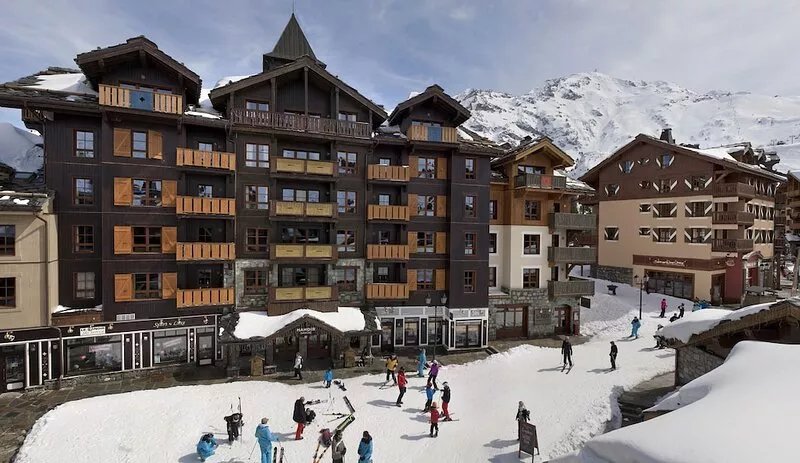Les Arcs 1950 ski to door! Spacious 54m² 2 bedroom apartment sleeps 6