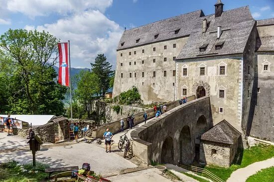 Burg Altpernstein