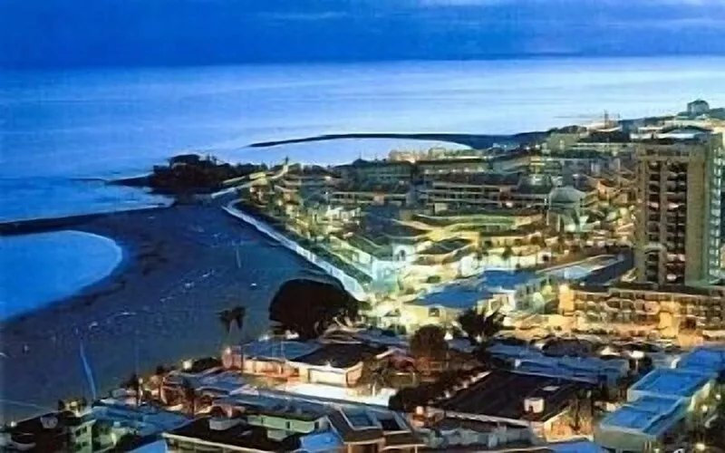Apartment in Torres Del Sol, Los Cristianos, Tenerife, Canary Islands