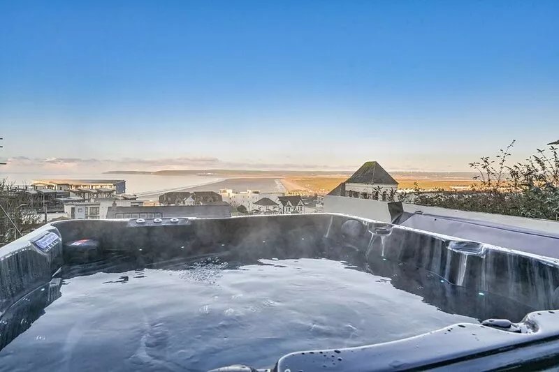 The best in Westward Ho - last minute deals be quick