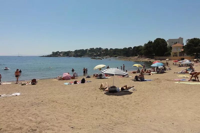 T3 Classified 3 Stars, 2 bedroom, 50m2 garden, sandy beach 450 m