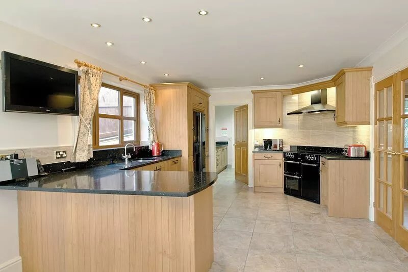 6 bedroom accommodation in Aberaeron